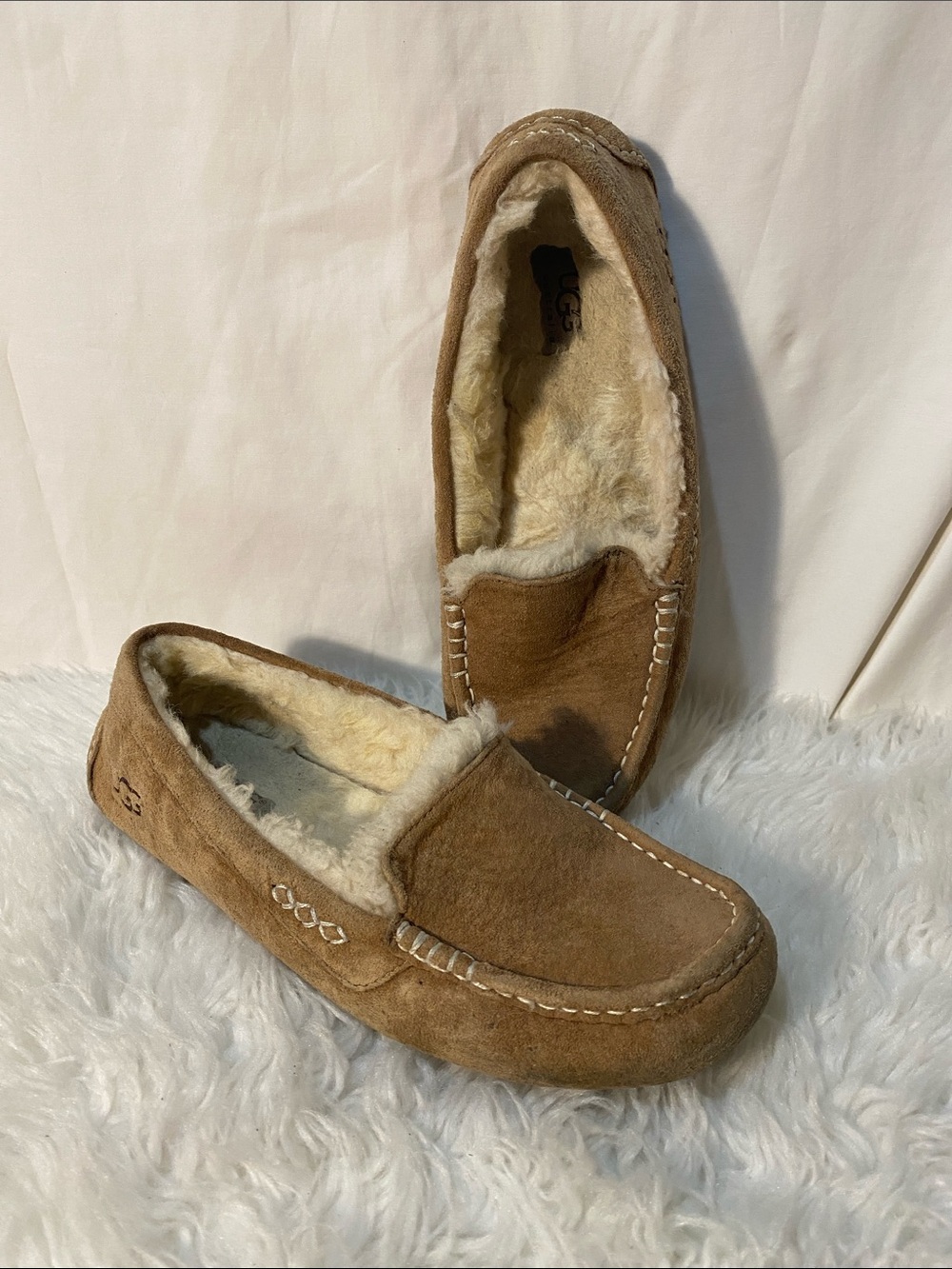 UGG Ansley Chestnut Suede Shearling Lined Moccasin Slippers